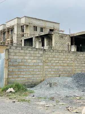 8bdrm Duplex in Home Trust, Ablekuma for sale