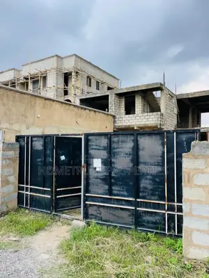 8bdrm Duplex in Home Trust, Ablekuma for sale