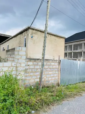 8bdrm Duplex in Home Trust, Ablekuma for sale
