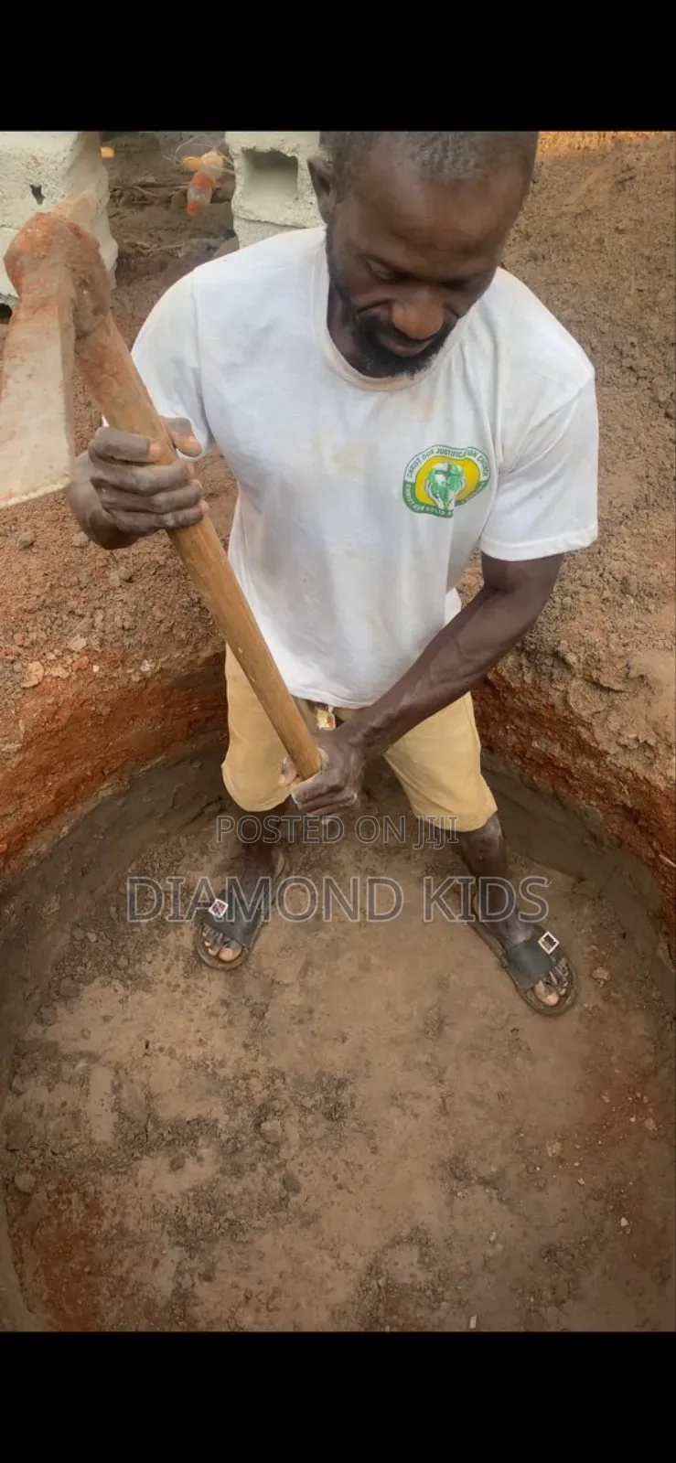 Digging Man Hole, Water Well, Soakaway, Round Hole Digging for Toilet