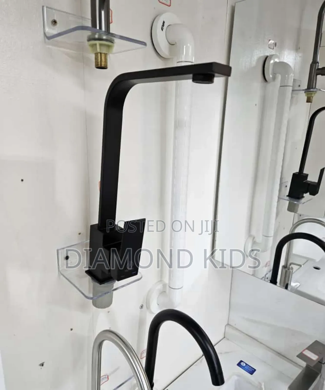Kitchen Sink Tap and Shower