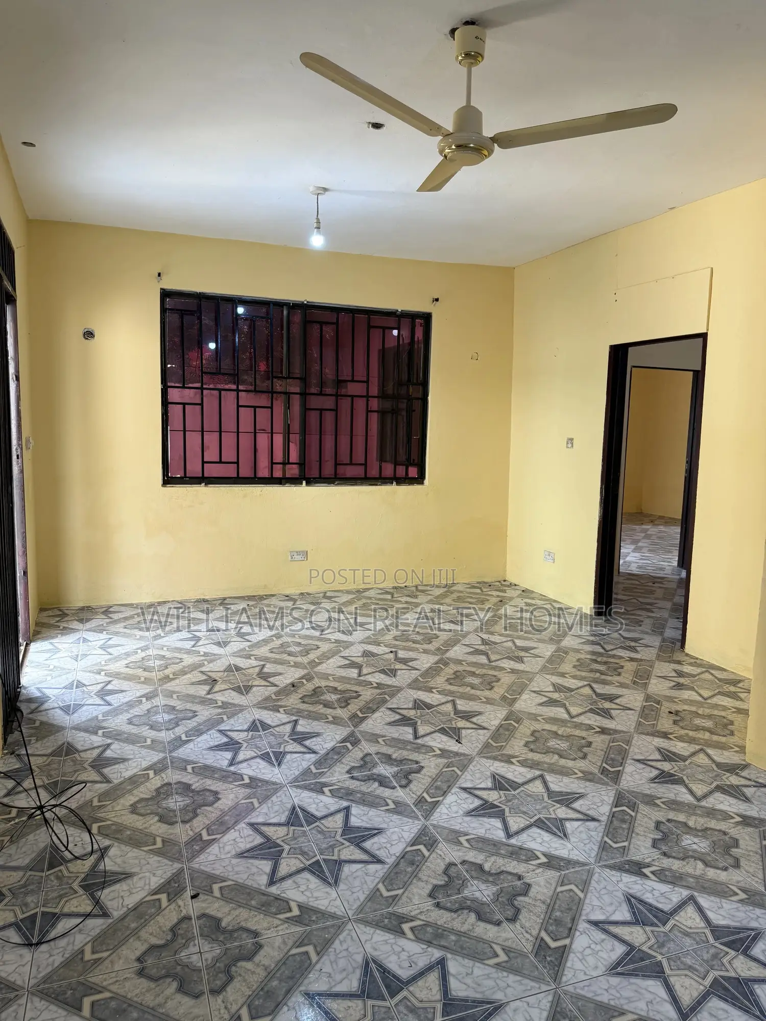 3bdrm Apartment in Hfc Estate Area, Spintex for rent