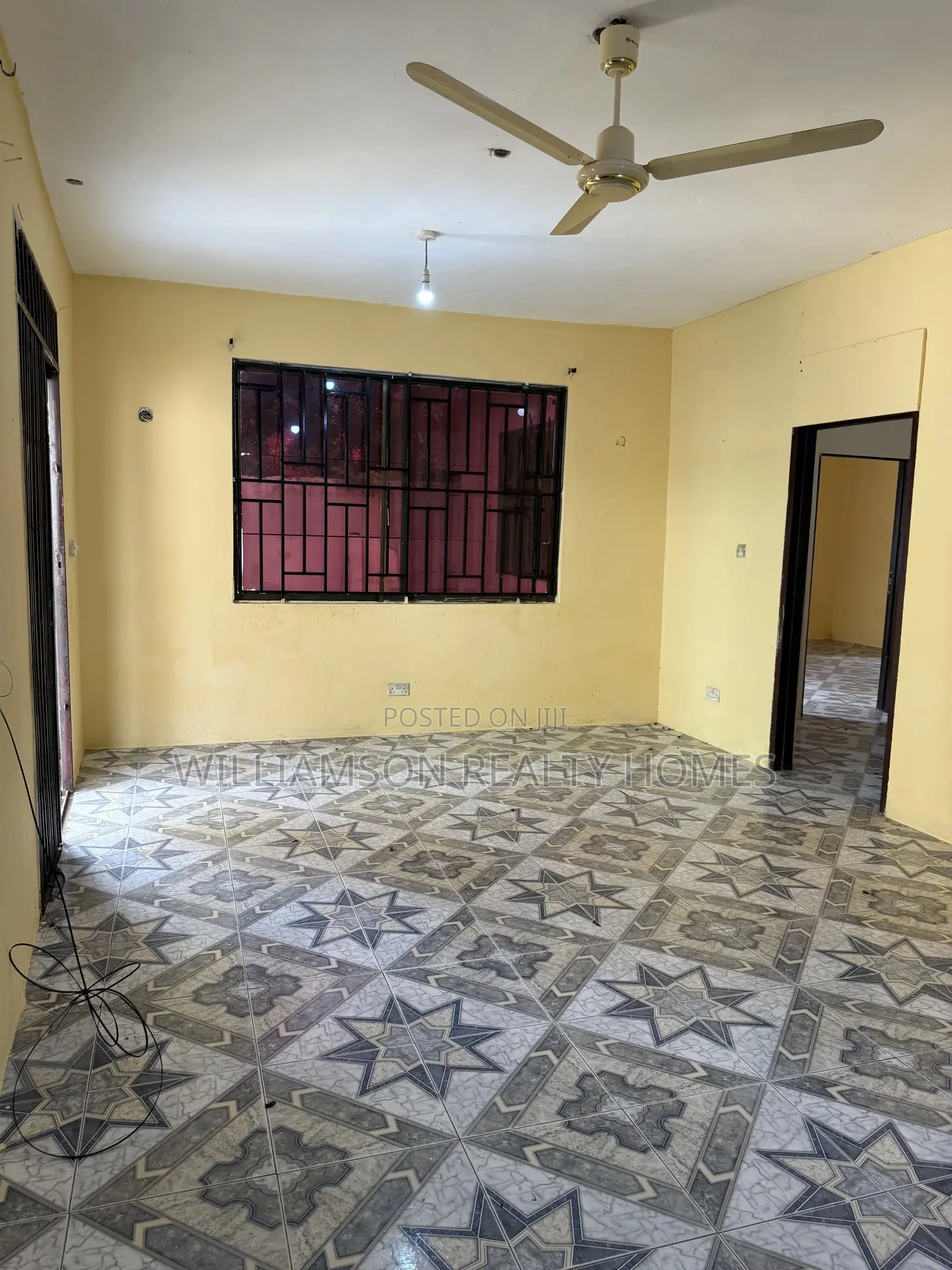 3bdrm Apartment in Hfc Estate Area, Spintex for rent