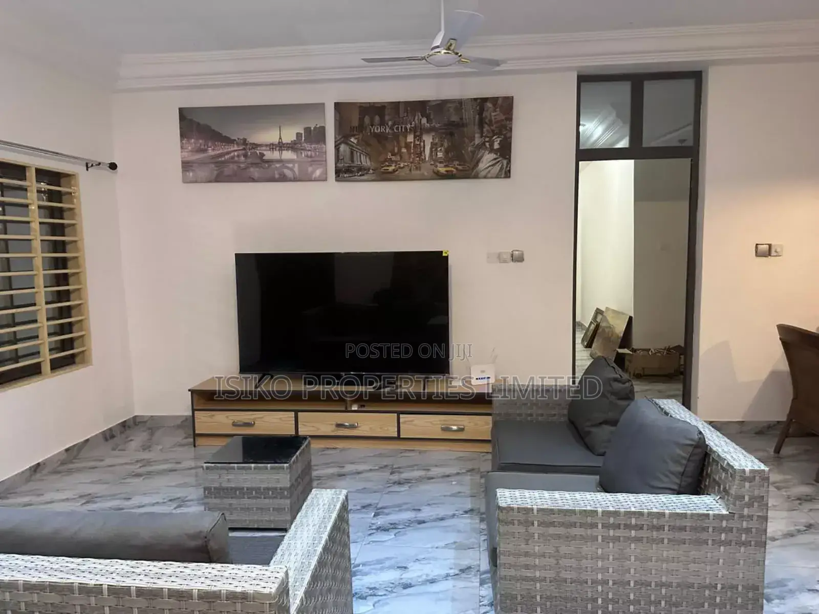 3 Bedrooms Furnished Studio Apartment in Vvilla Properties. Monthly