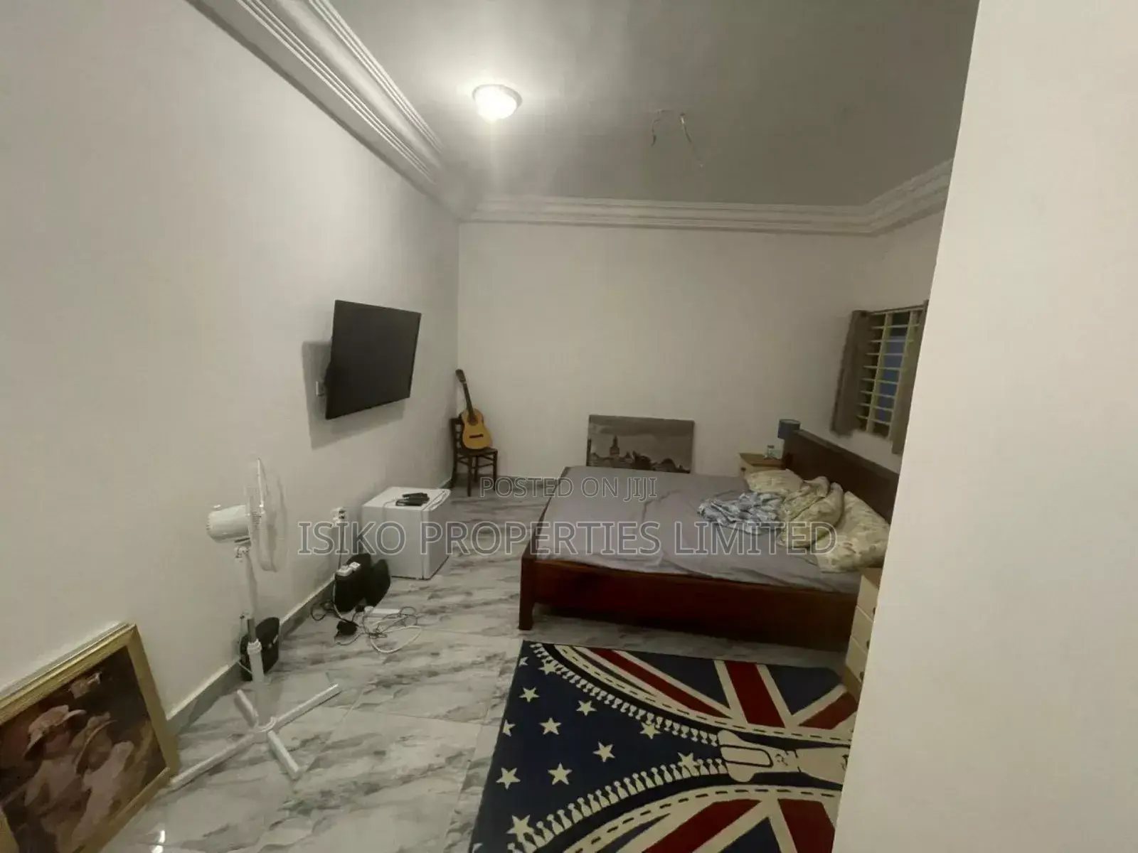 3 Bedrooms Furnished Studio Apartment in Vvilla Properties. Monthly