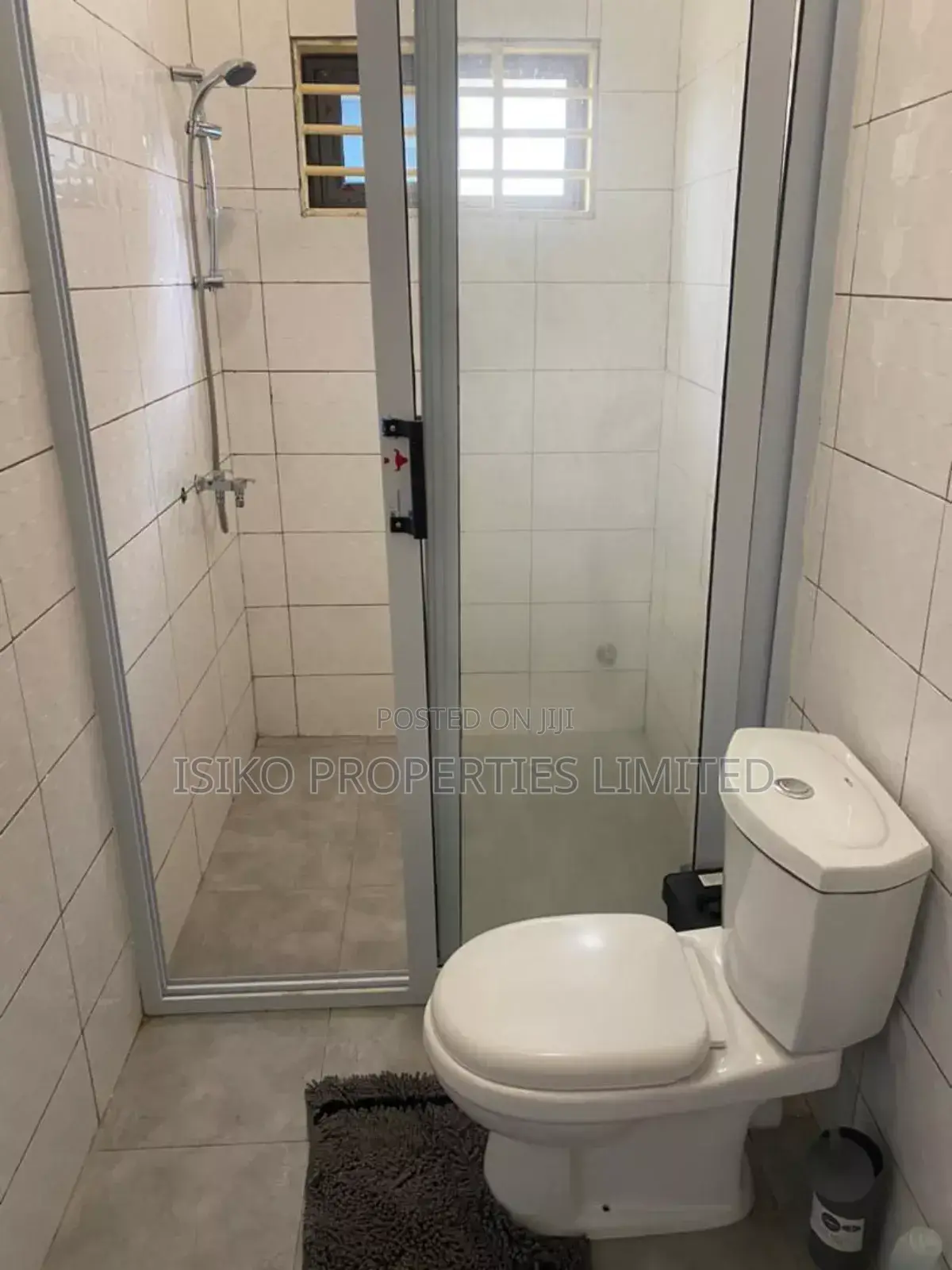 3 Bedrooms Furnished Studio Apartment in Vvilla Properties. Monthly