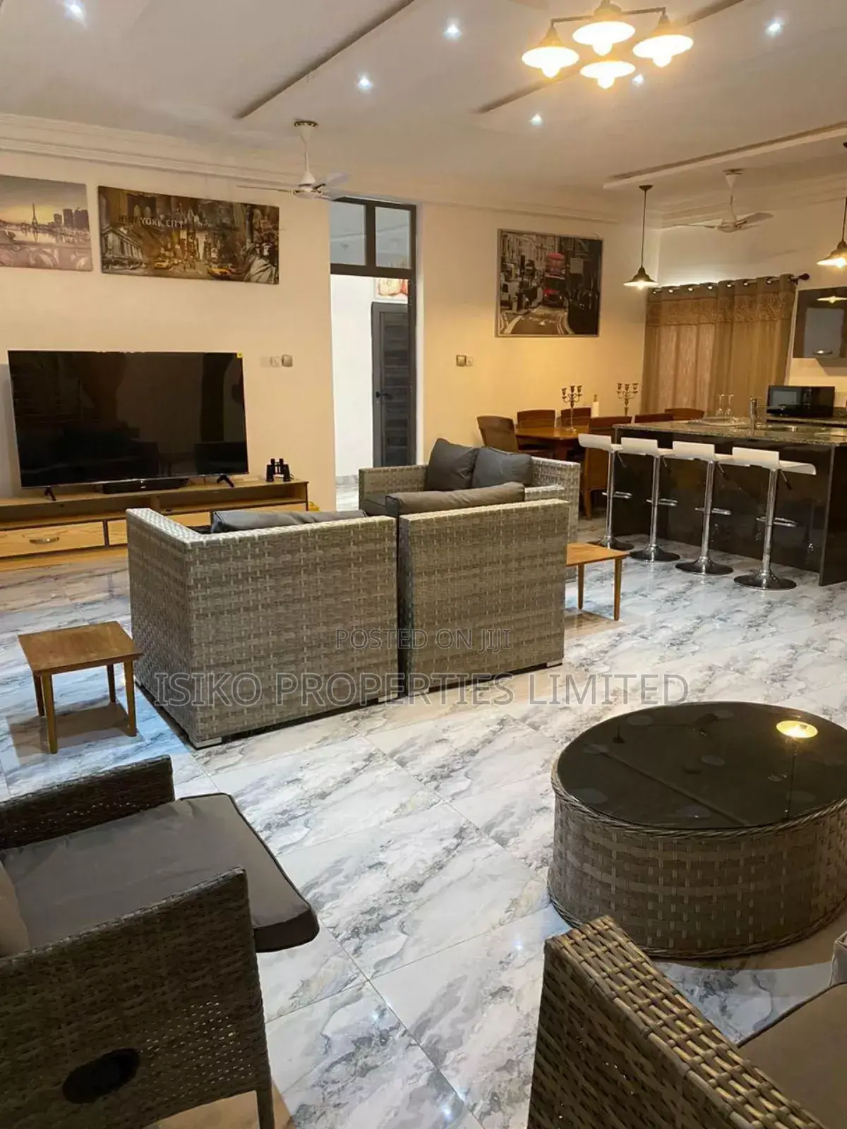 3 Bedrooms Furnished Studio Apartment in Vvilla Properties. Monthly