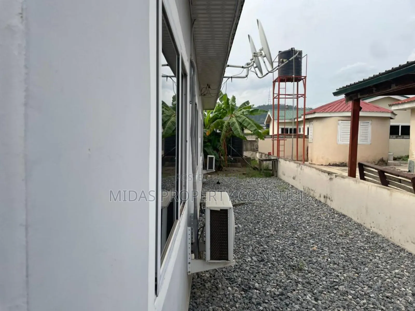 3bdrm House in Satellite, Amasaman for sale