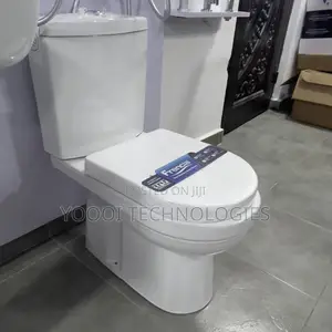 Frencia Durable Close Coupled Wc