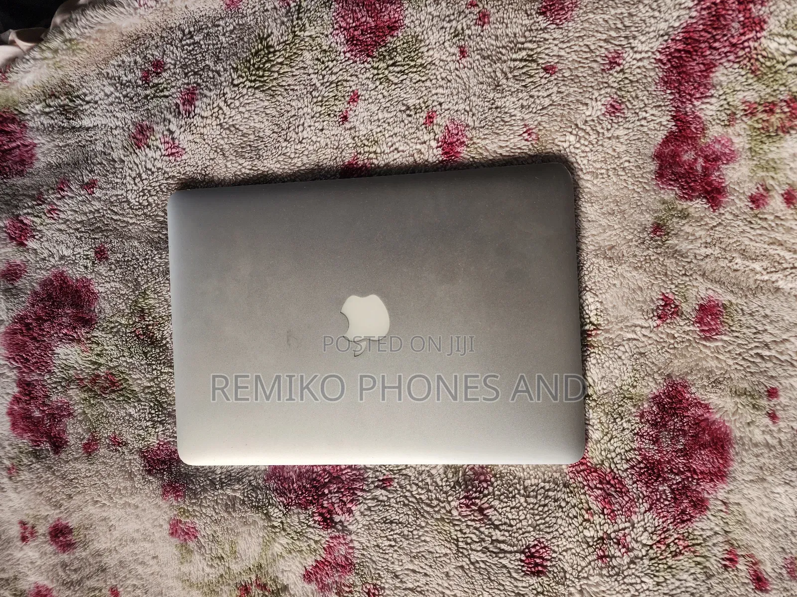 Laptop Apple MacBook Pro 2015 8GB Intel Core I5 SSD 128GB