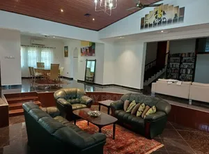 6bdrm House in East Airport, Spintex for sale
