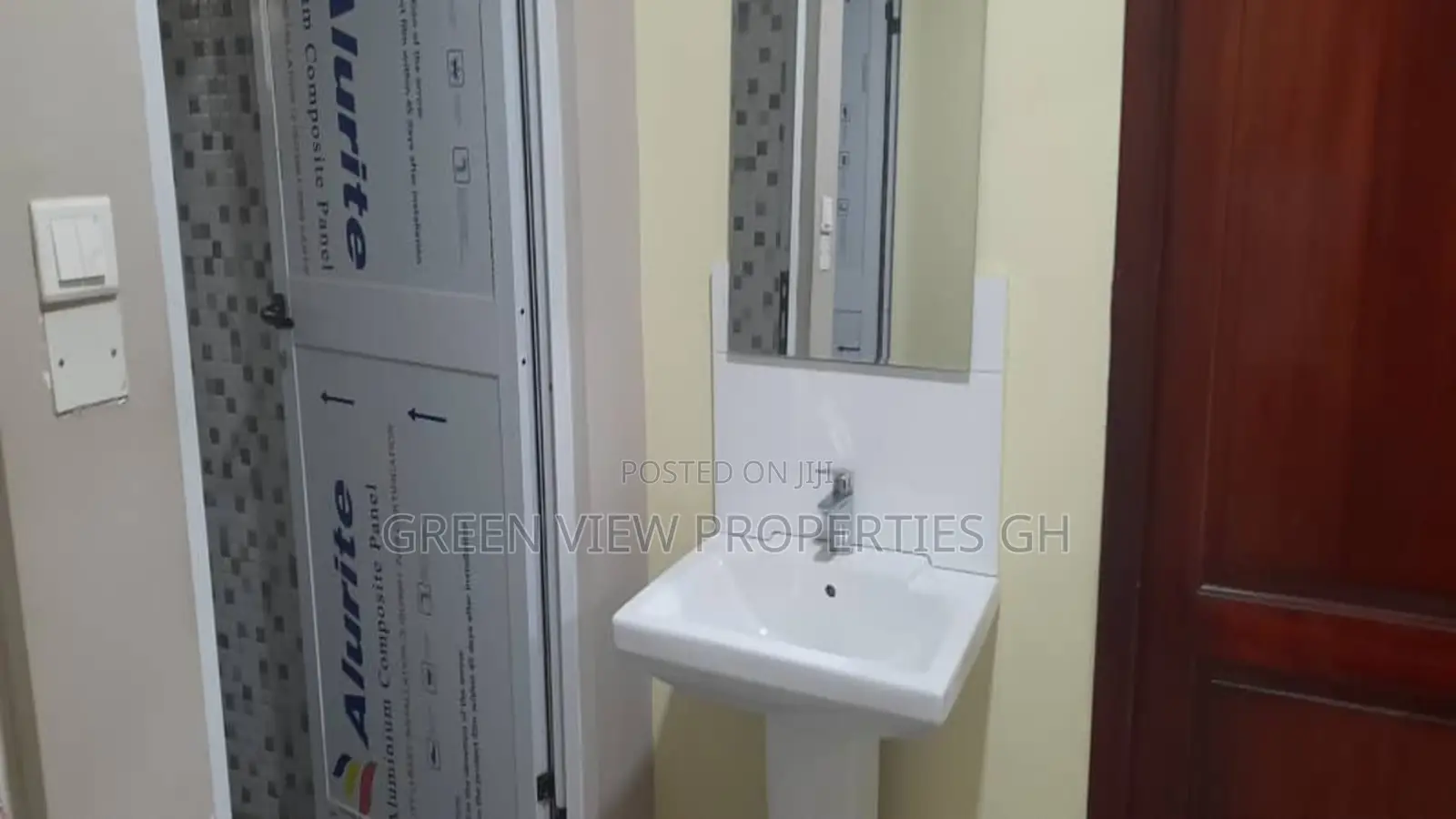 3bdrm House in Amasaman for sale