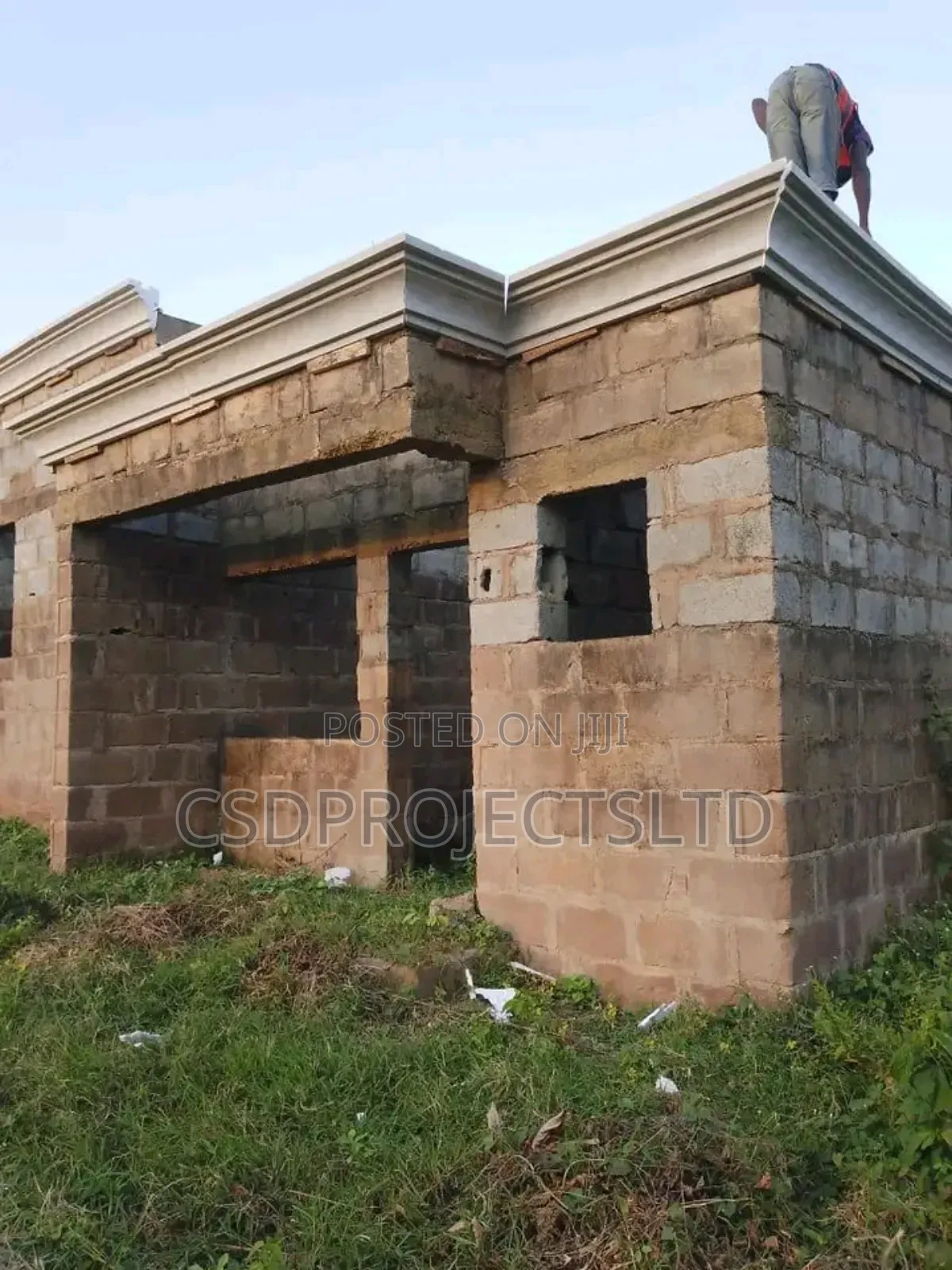 Excellent Strong Parapet Design