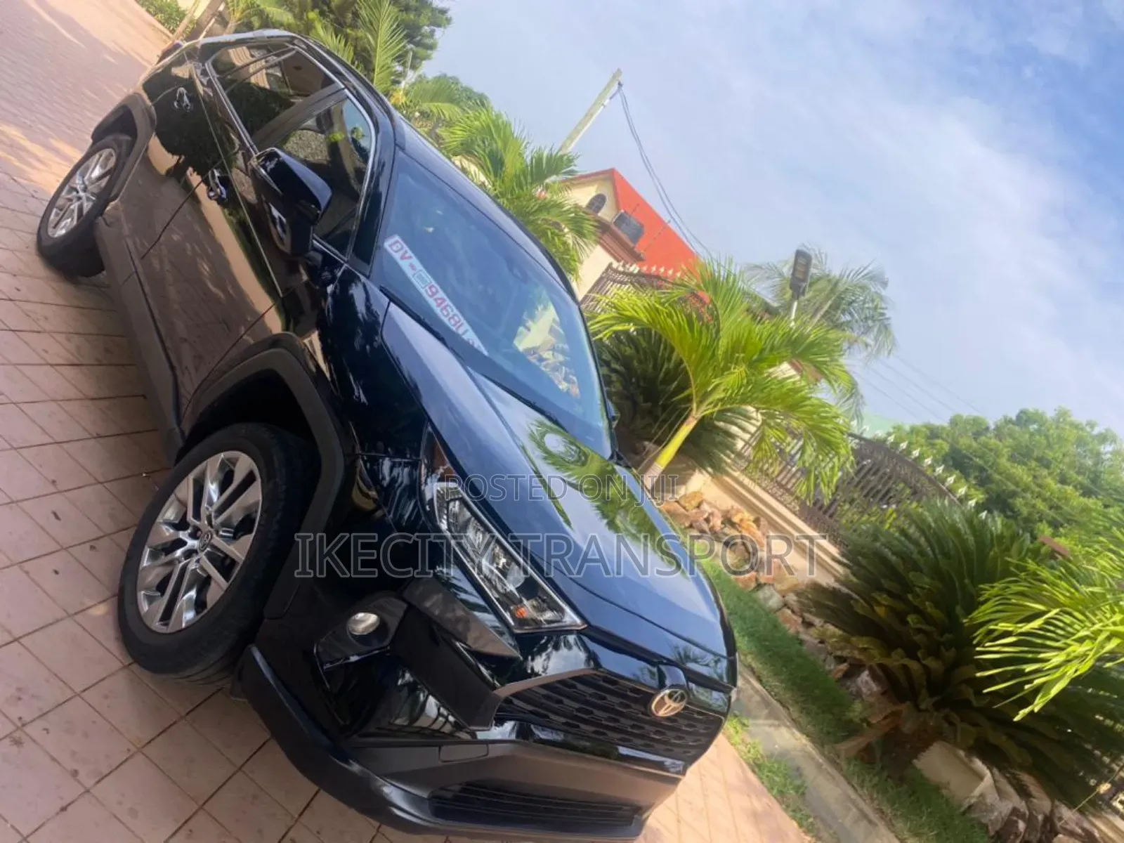 Toyota RAV4 XLE Premium 2021 Black