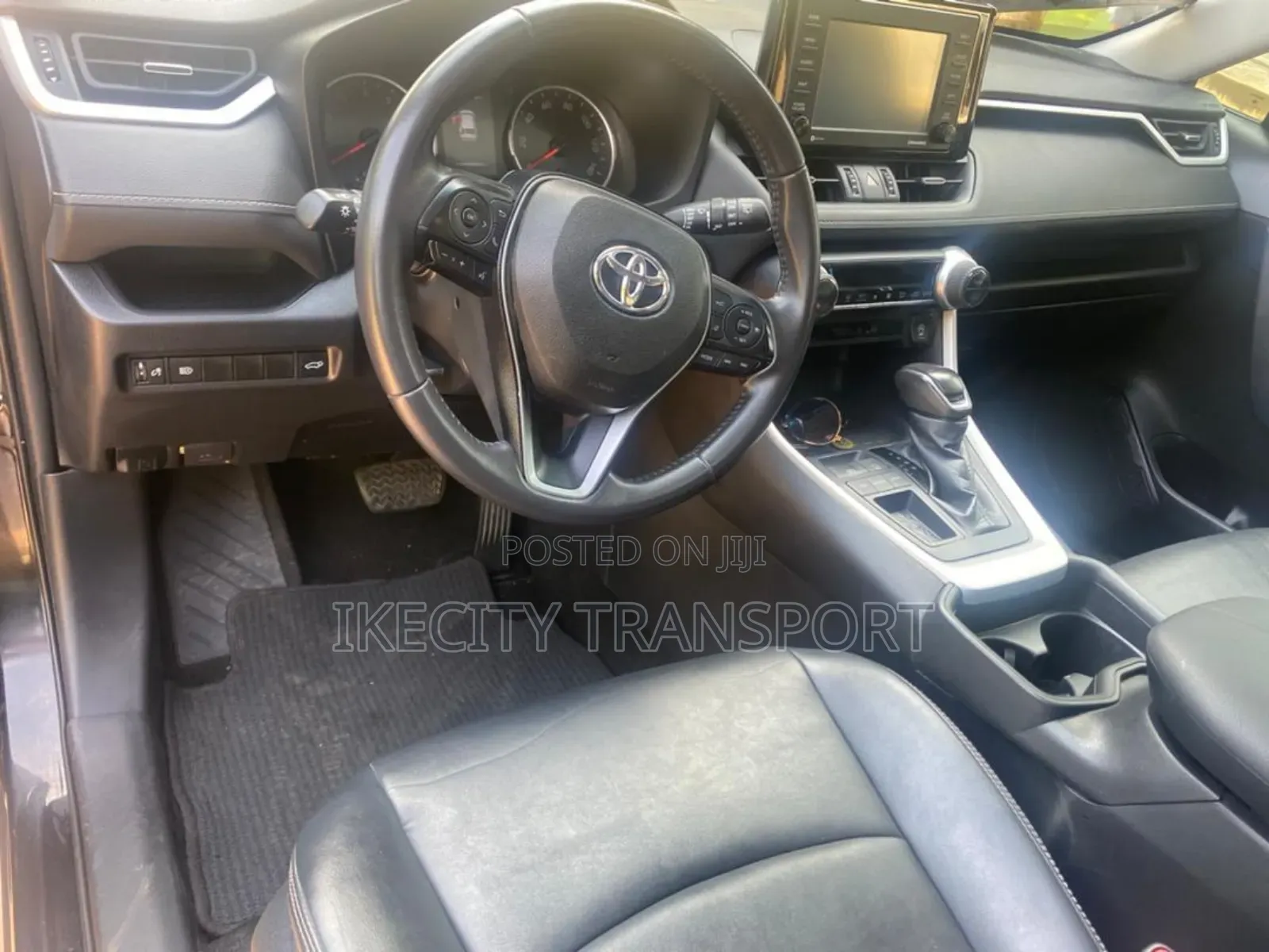 Toyota RAV4 XLE Premium 2021 Black