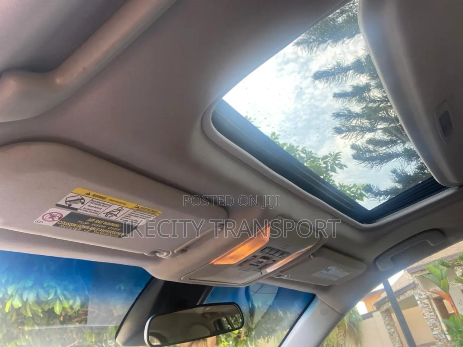 Toyota RAV4 XLE Premium 2021 Black