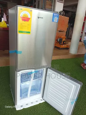 Modern Pearl 125-Liter Fridge Freezer