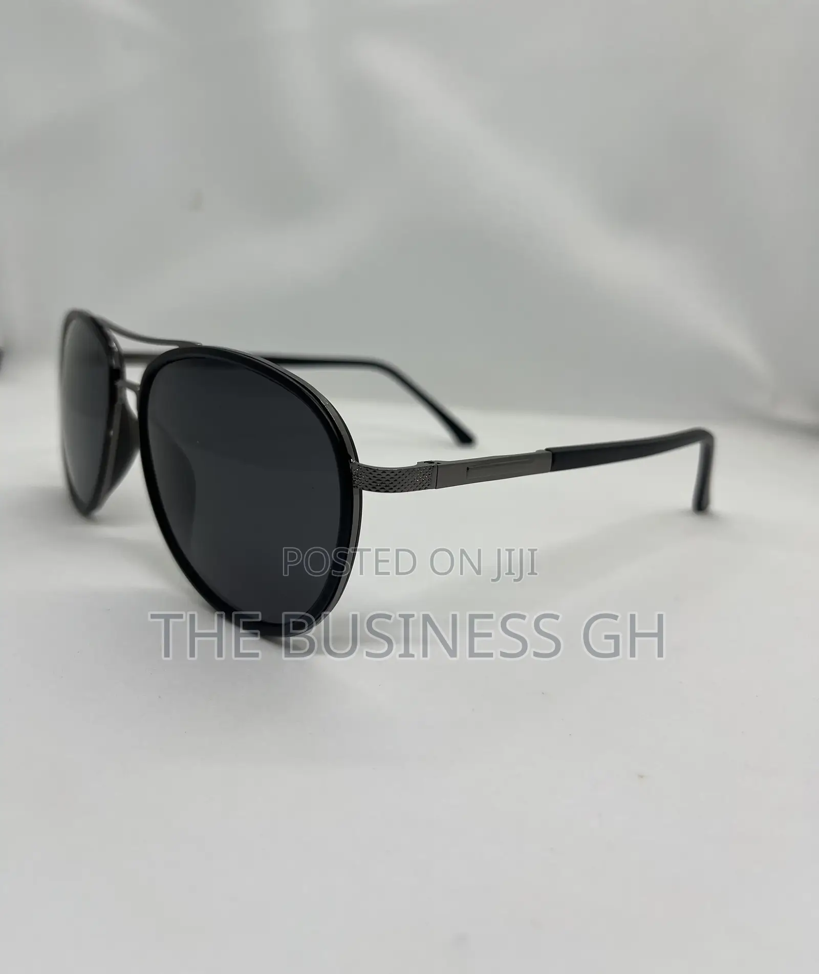 Black Aviator Sunglasses