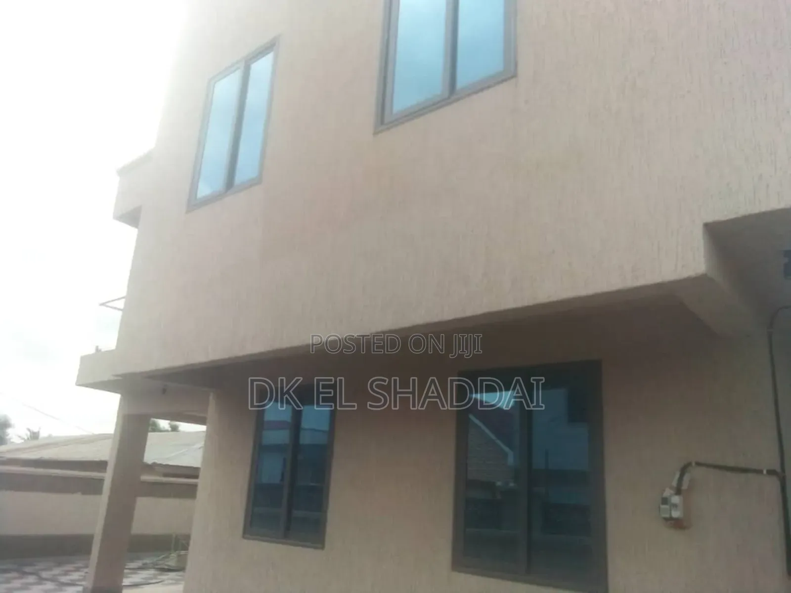 4bdrm House in Pokuase for sale