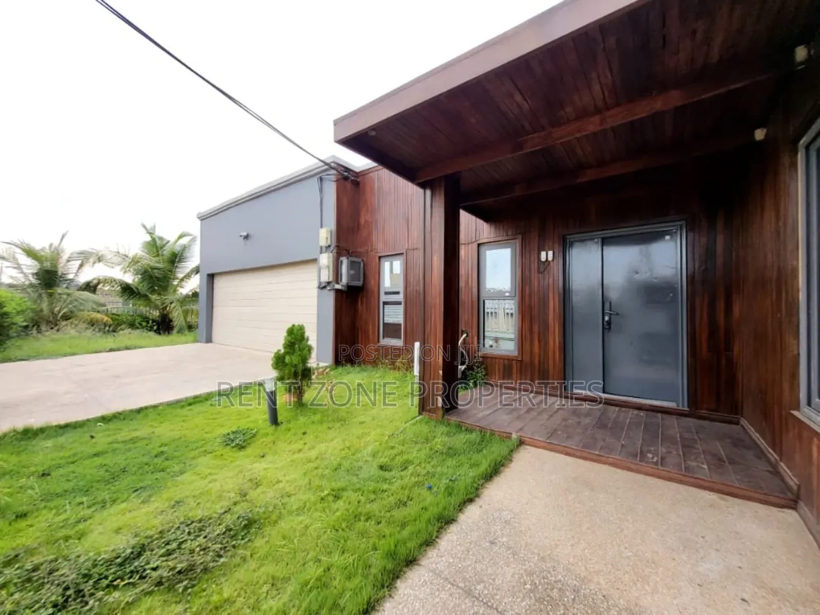 4bdrm Maisonette in Amasaman for rent
