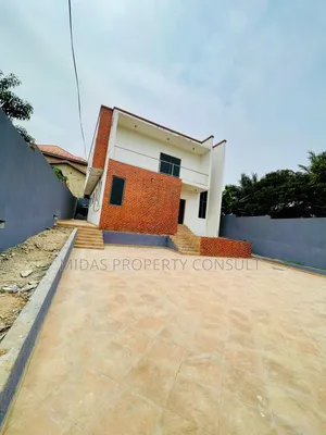3bdrm House in Kwabenya for sale
