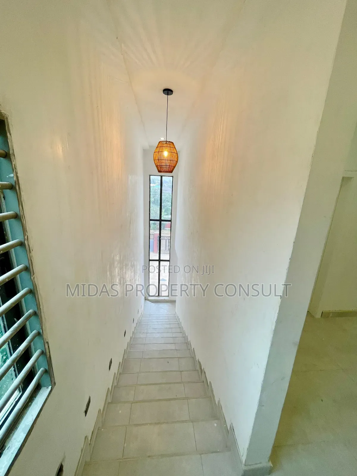 3bdrm House in Kwabenya for sale