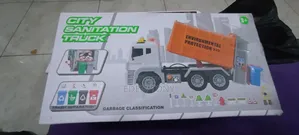 Friction-Powered Toy Sanitation Truck Designed for Kids