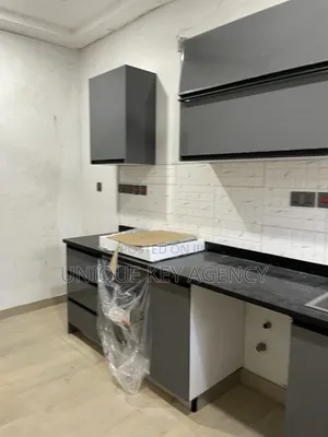 2bdrm Apartment in Unique Key Agency, Manet Junction for rent