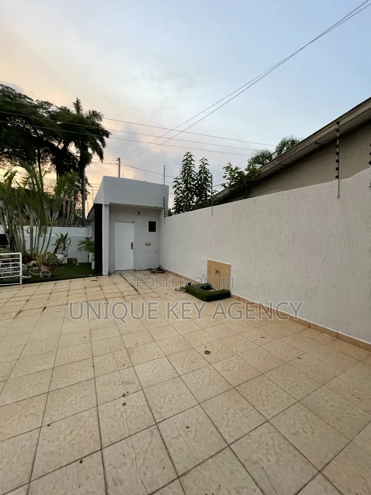 4bdrm House in Unique Key Agency, East Legon for rent