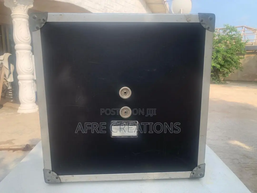 Peavey 410 Speaker Cabinet
