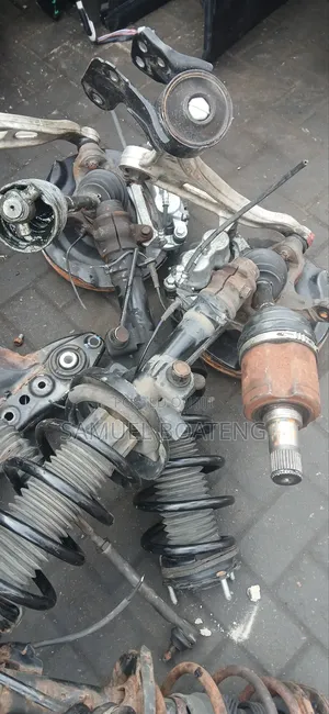 Honda Pilot 2019 to 2020 Front and Back Shocks and Hub