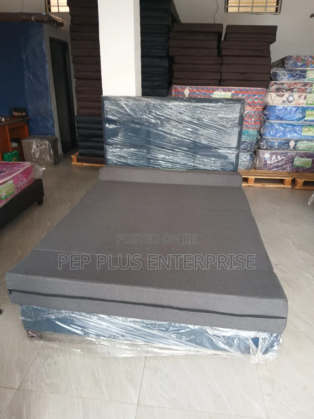 Sofa Bed (Sofa Convertible to Mattress)