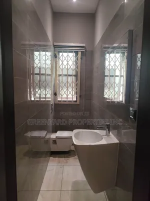 4bdrm House in American House, East Legon for rent