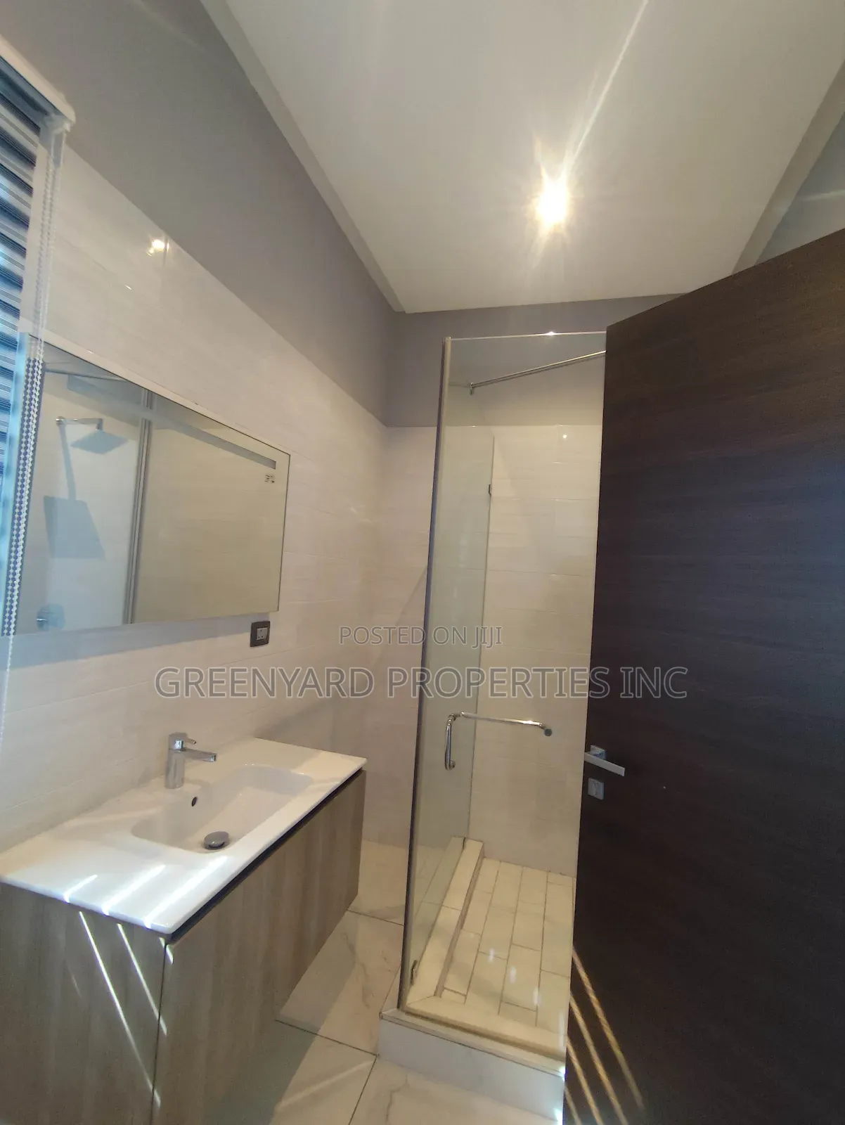 4bdrm House in American House, East Legon for rent