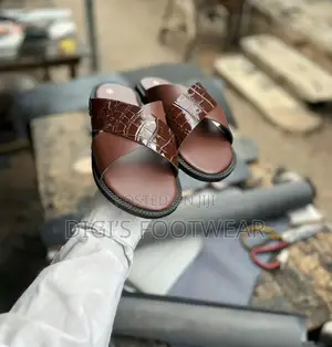 Brown Hal Croc Half Plan Leather Crossed Slippers