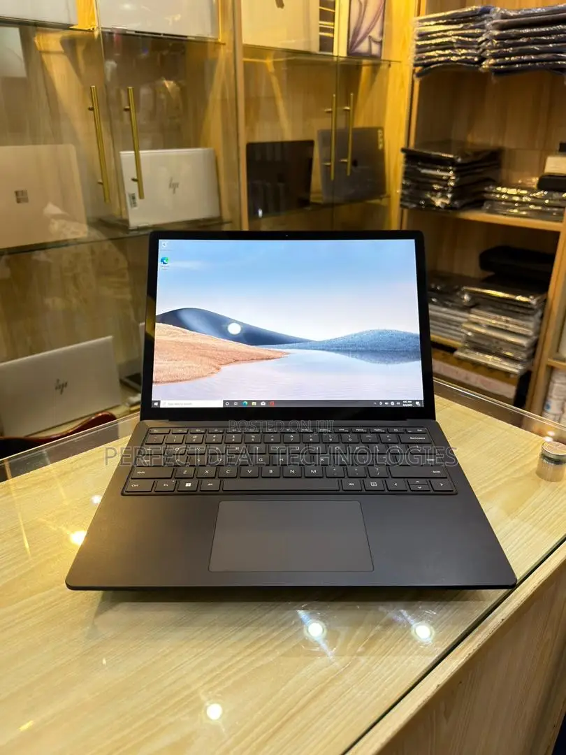 New Laptop Microsoft Surface Laptop 3 8GB Intel Core i5 SSD 256GB