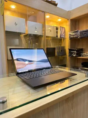 New Laptop Microsoft Surface Laptop 3 8GB Intel Core i5 SSD 256GB