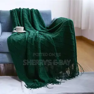 Throw Blanket With Tassel
