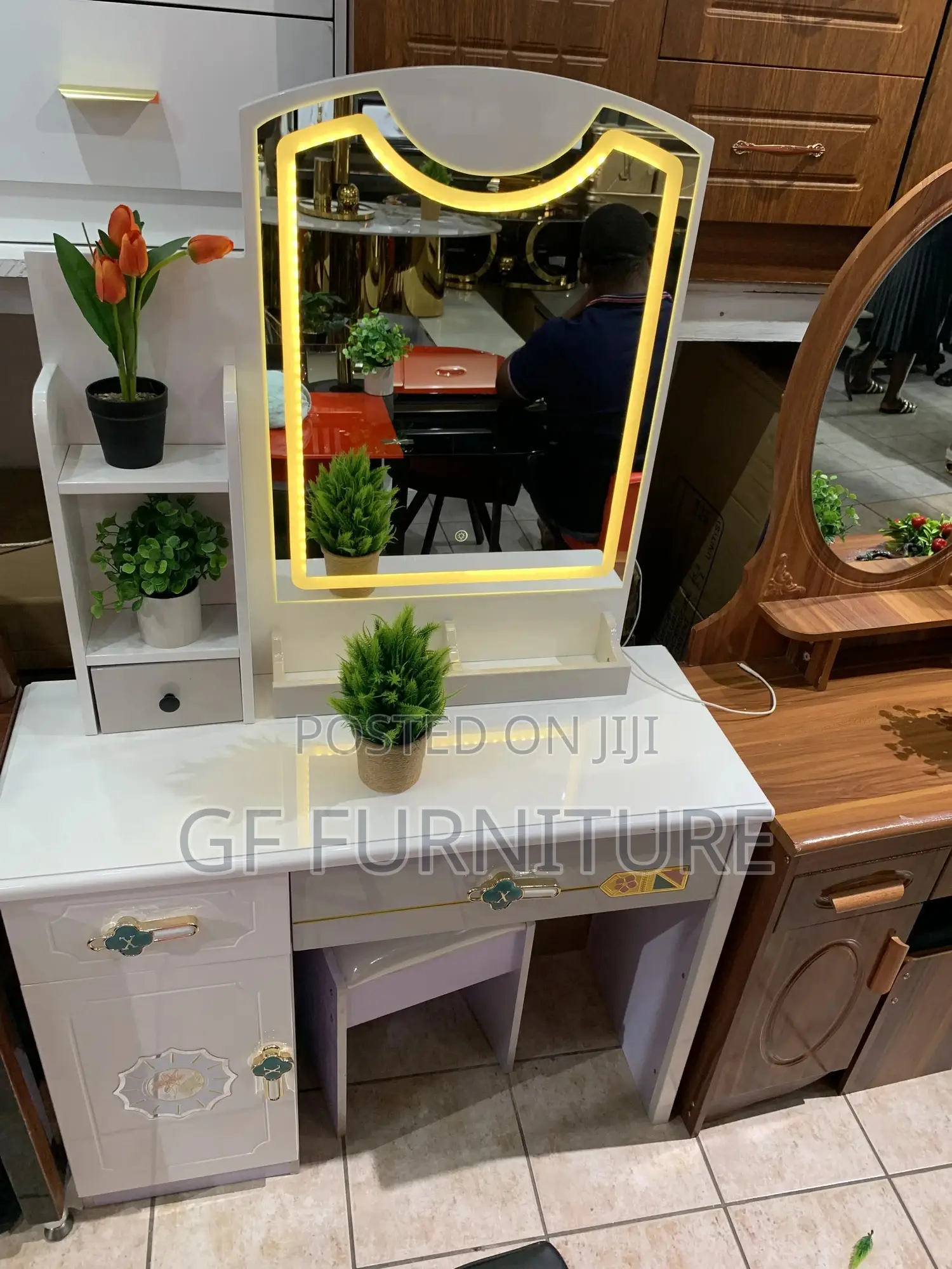 Modern Light Dressing Mirror