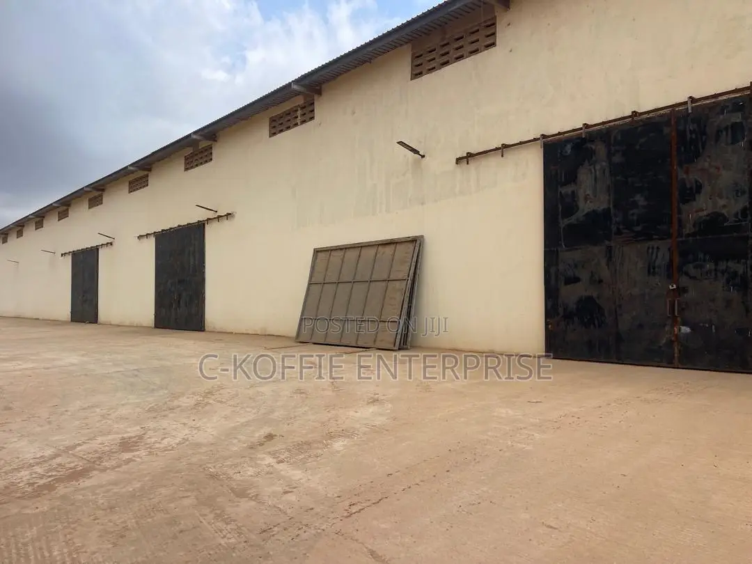 750 SQM Warehouse at Tema Valco Roundabout for Rent