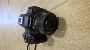 Canon Canon Eos R50 Mirrorless Camera With 18 - 45mm