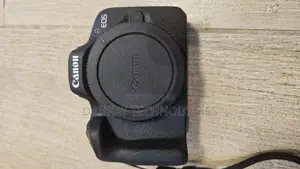 Canon Canon Eos R50 Mirrorless Camera With 18 - 45mm