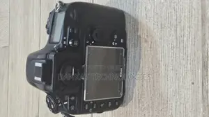 Nikon D800 Digital Slr Camera (Body Only)