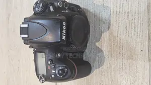 Nikon D800 Digital Slr Camera (Body Only)