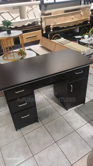 Mini 1.2m Table