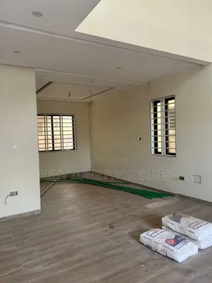 4bdrm Duplex in Dome for sale