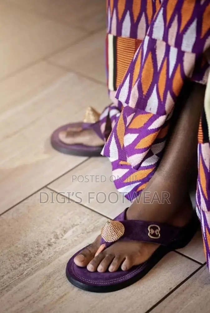 Purple Suede Awarepa Chawhcaw/ Ahenema Slippers