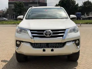 Toyota Fortuner 2.7 AWD 2019 White
