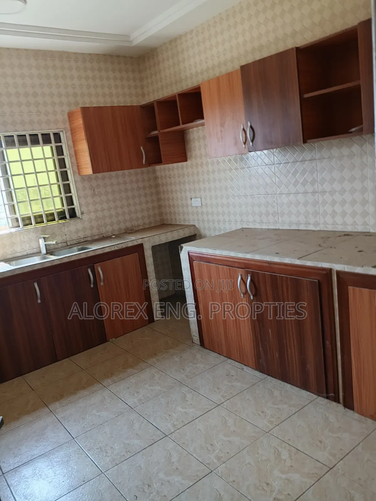 2bdrm Apartment in Amanfro, Adenta for rent