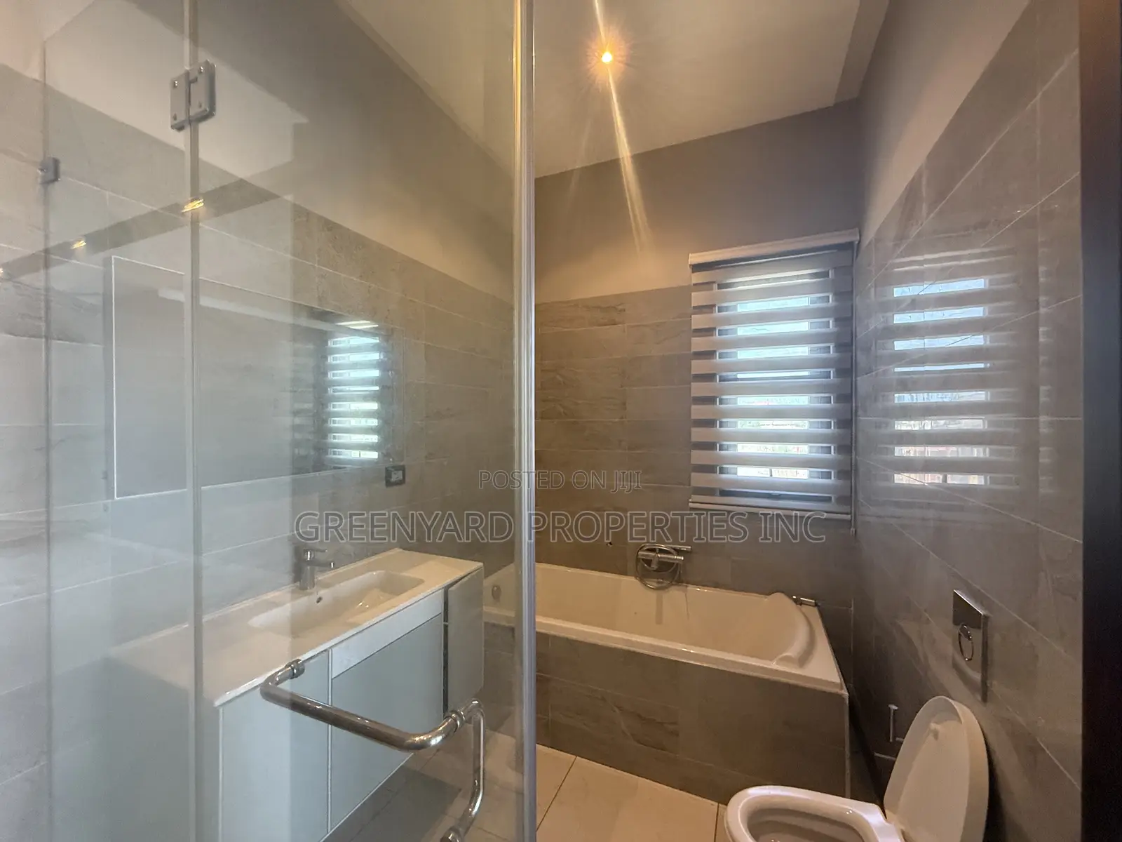 4bdrm House in American House, East Legon for rent